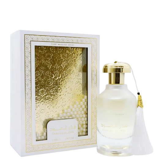 Perfume bottle with gold cap and decorative box on a white background. Fakhar Al Oud The White Oud by Ard Al Zaafaran Unisex Perfume