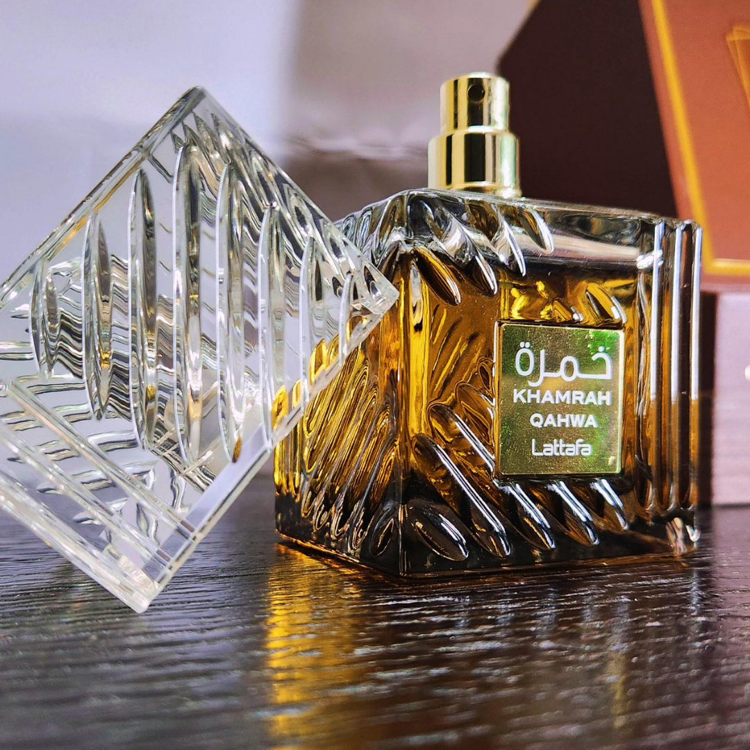 Close-up of Khamrah Qahwa by Lattafa – unisex coffee and vanilla fragrance in a detailed crystal glass bottle